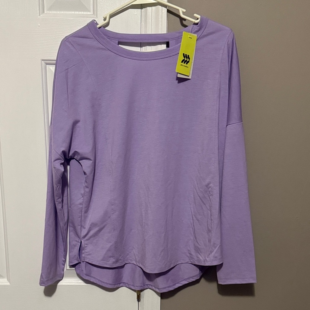 All in Motion Lavender Long Sleeve Top NWT Size Medium